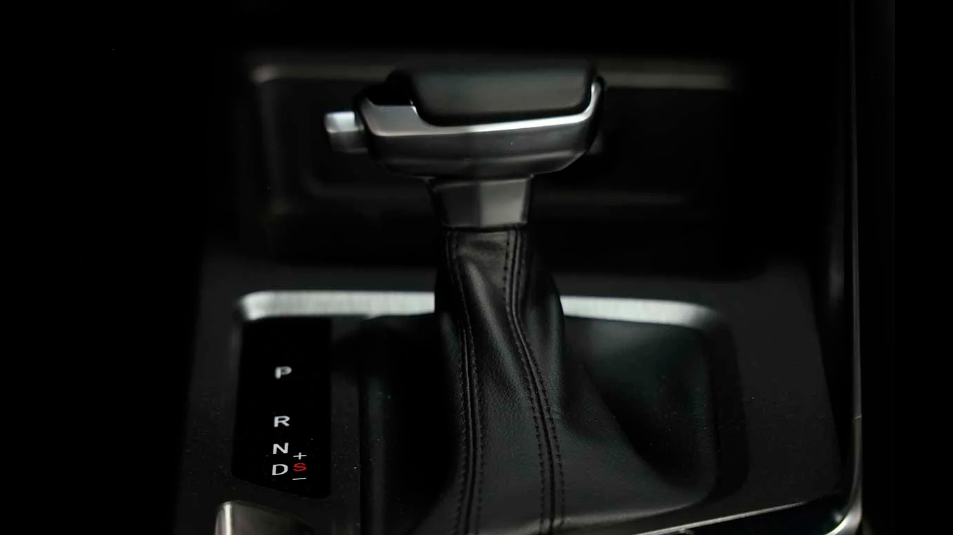 CS35-plus-interior-3