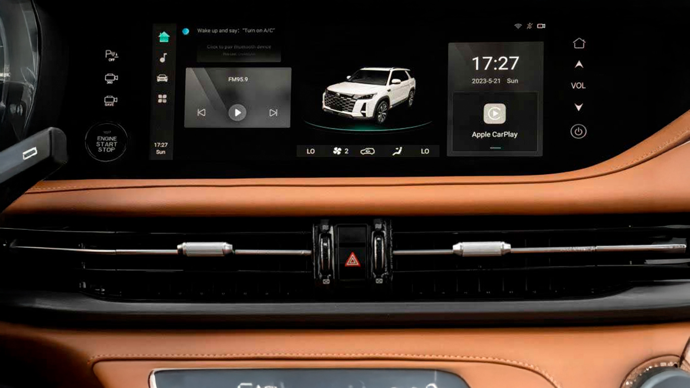 CS95_Plus_interior2