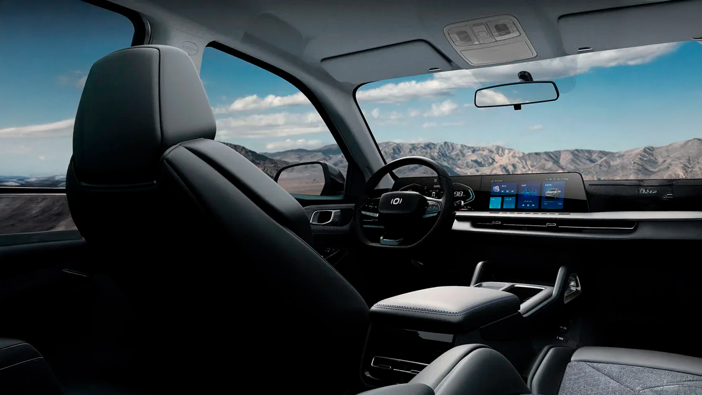 HUNTER-E-interior1